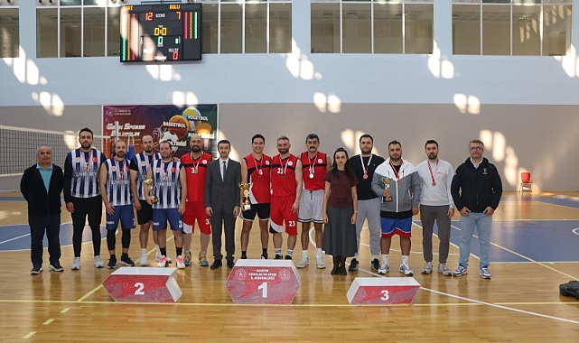 3X3 BASKETBOLDE ŞAMPİYON BARTIN VALİLİĞİ