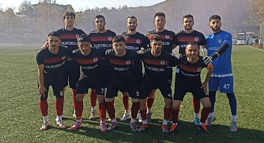 Arıt Kayadibispor zirveye doğru ilerliyor 