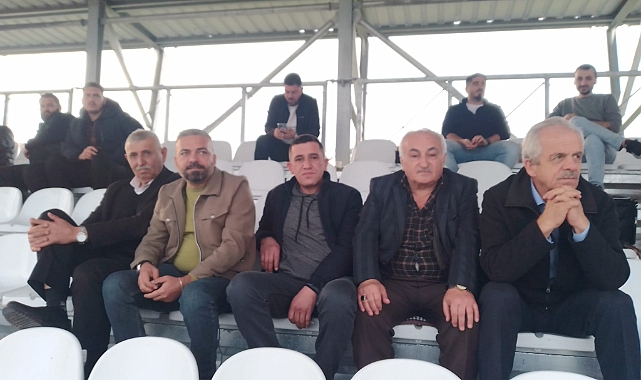 Başkan Erbil tribünde maçı takip etti