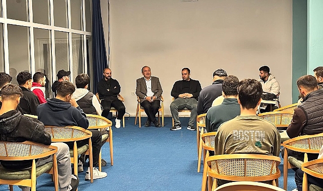 Başkan Uzun'dan takıma moral yemeği