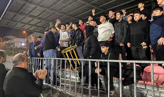 Başkan Uzun taraftarı ile konuştu