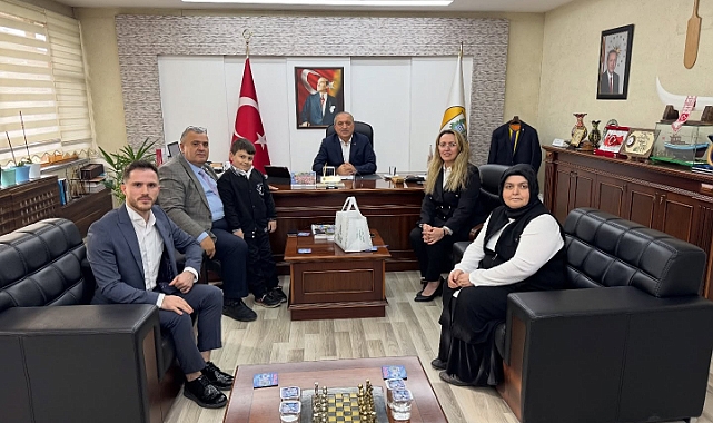 Başkan Uzun'u Tolga Baydar ziyaret etti