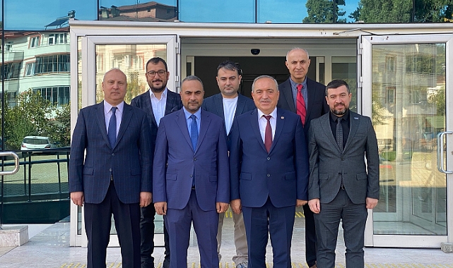 Başkan Uzun Üniversite'de söyleşiye katıldı