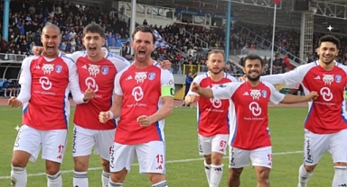 Çankırıspor liderliğe yükseldi