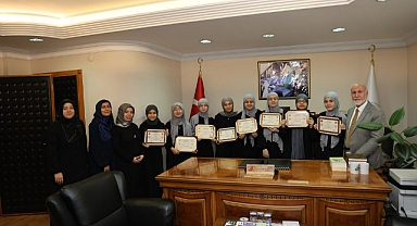 Hafızlar Belgelerini Aldı