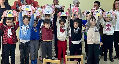 İl Halk Kütüphanesi mink öğrencileri ağırladı