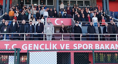 Şehitler için saygı duruşu yapıldı