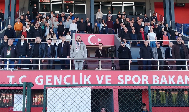 Şehitler için saygı duruşu yapıldı