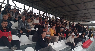 Ulusçınarspor taraftarından tam destek