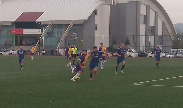 ULUSÇINARSPOR ZİRVE YARIŞINI SÜRDÜRDÜ