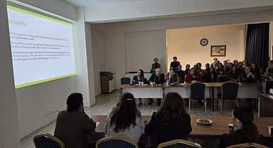 Uluslararası Panel Düzenlendi