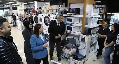 VALİ ARSLAN ESNAFLA BULUŞTU