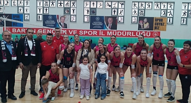 Bartın Volley Academy’de Hedef 15’te 15!