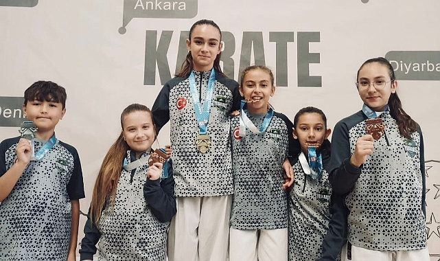 Madalyaları Topladılar