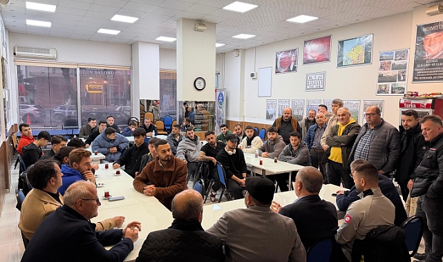 Uzun ,İstanbul'da futbolcularla bir araya geldi