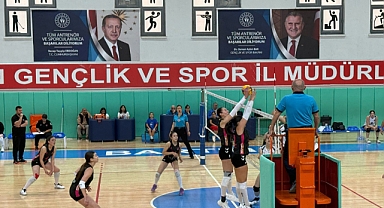 Voleybol'da liderlik devam ediyor