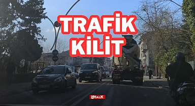 Yılbaşı Öncesi Bartın’da Trafik Kilitlendi