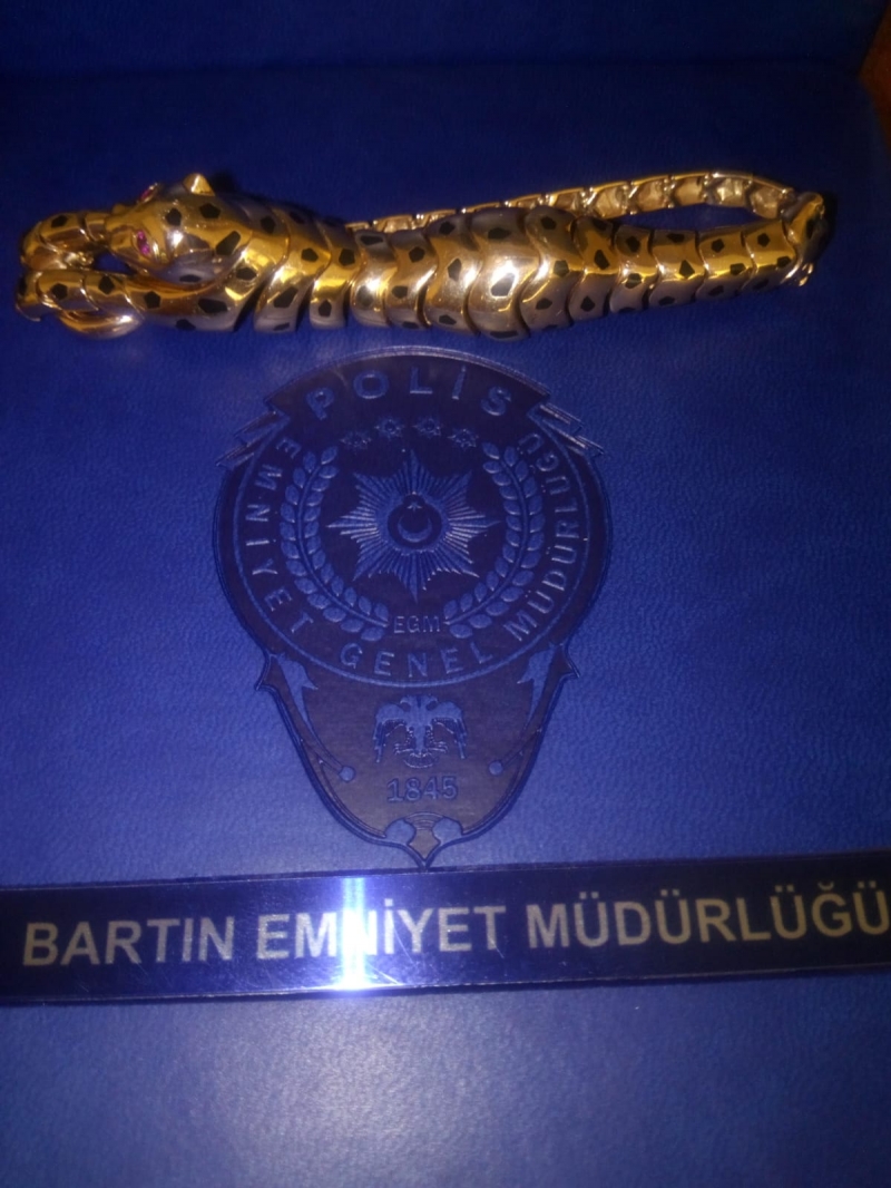 15 binlik bileklik oyuncak kutusundan çıktı!