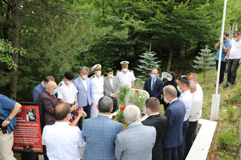 15 Temmuz şehidi Yaman kabri başında anıldı