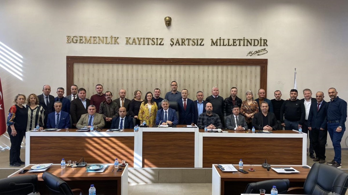 Teşekkür belgesi takdim etti