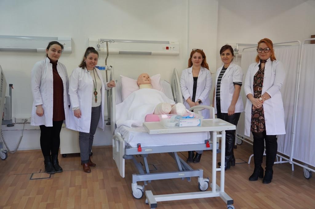 BARÜ, depremin yaralarını bilimle sarıyor