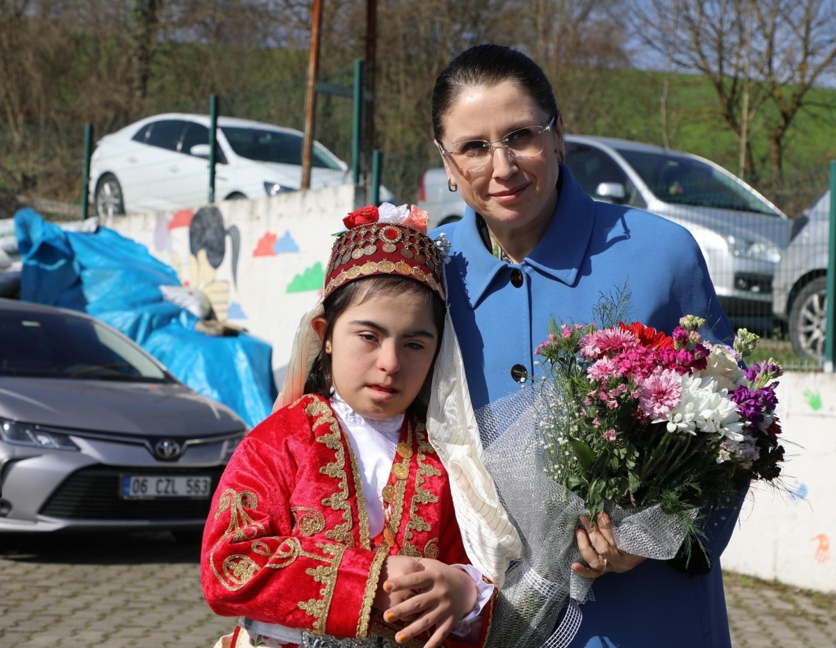Vali Arslan’dan özel eğitim merkezini ziyaret etti