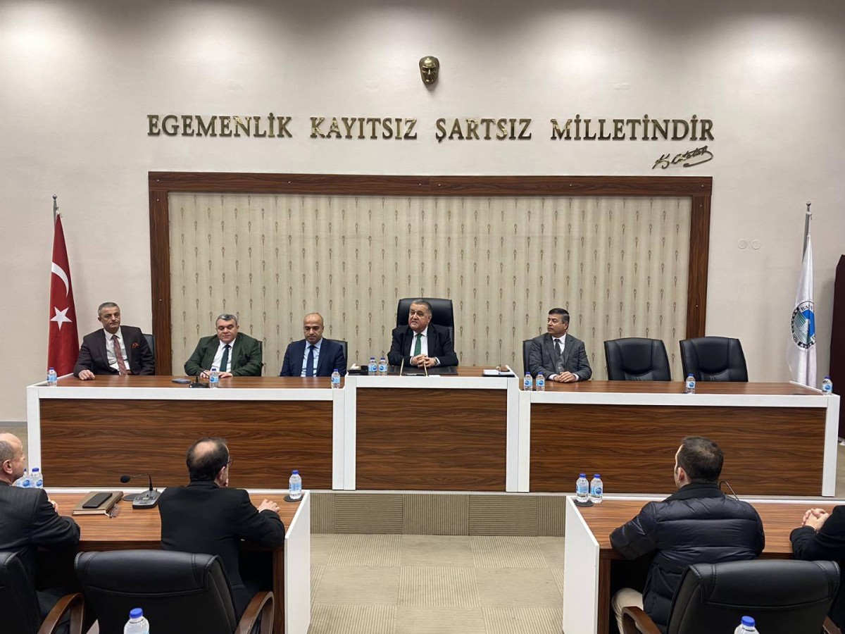 Başkan ilk toplantısını yaptı