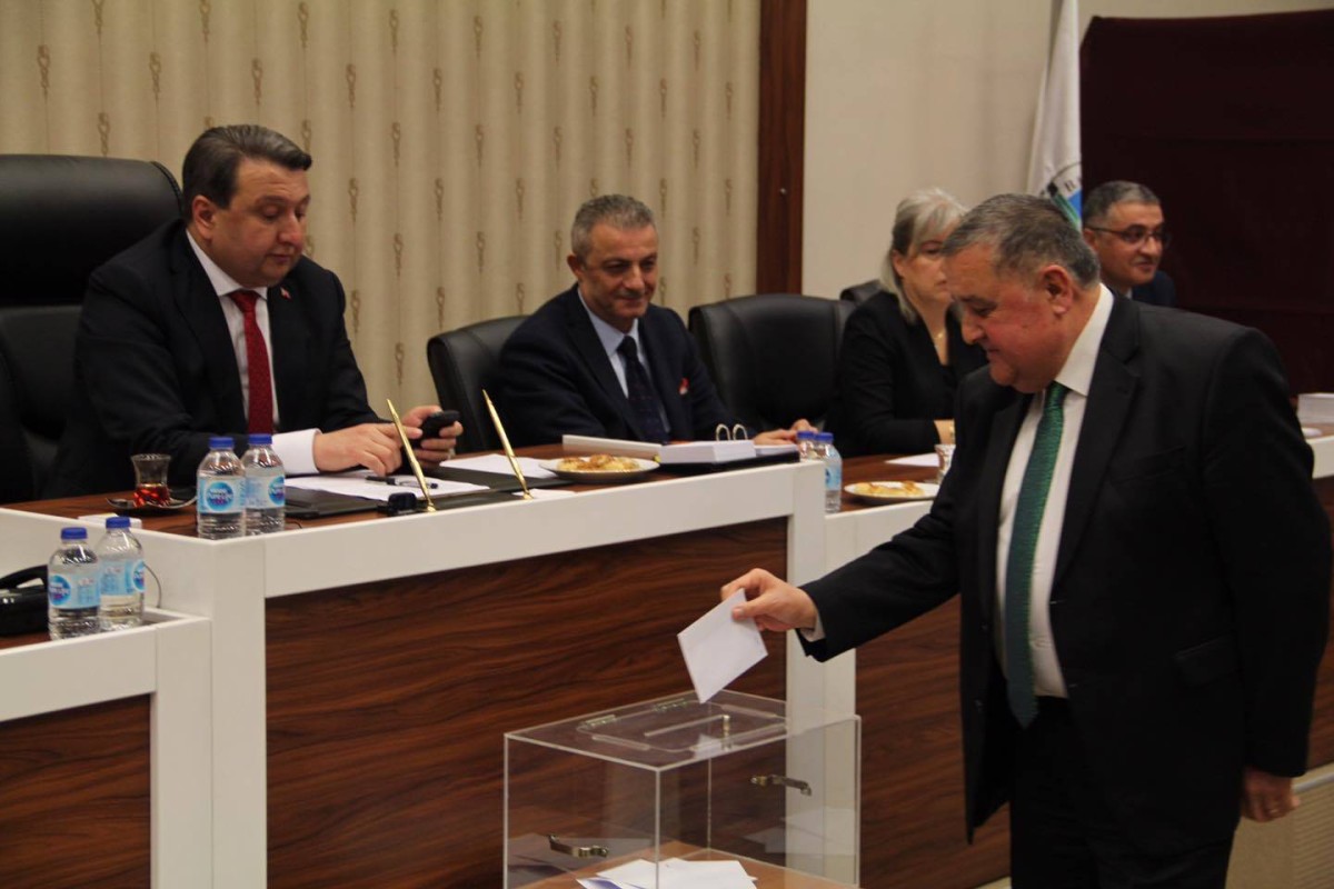 Belediye'de yeniden Fırıncıoğlu dönemi