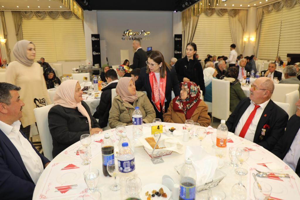 Vali Arslan, Şehit Aileleri İle İftar Yemeğinde Bir Araya Geldi