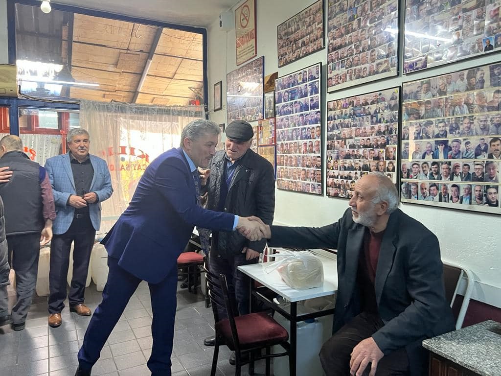 “Partimizi milletin gönlünden atamazlar”