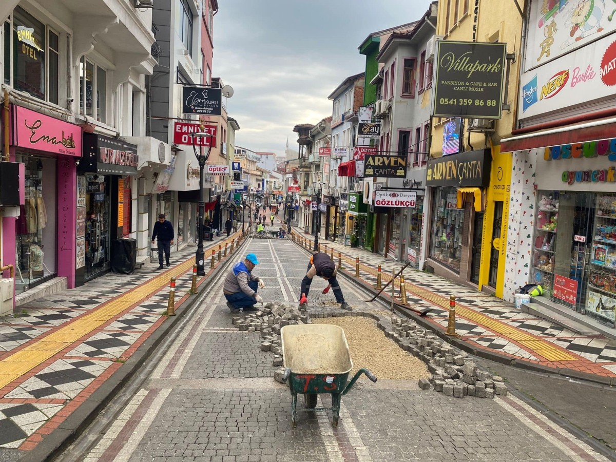 Yukarı Çarşı Caddesi Bakımdan geçti
