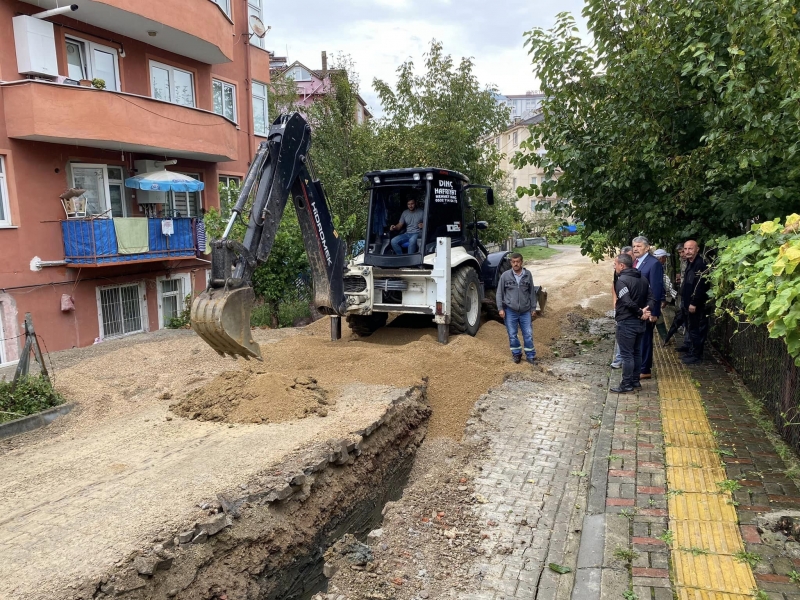 270 metrelik yağmursuyu hattı yapılıyor