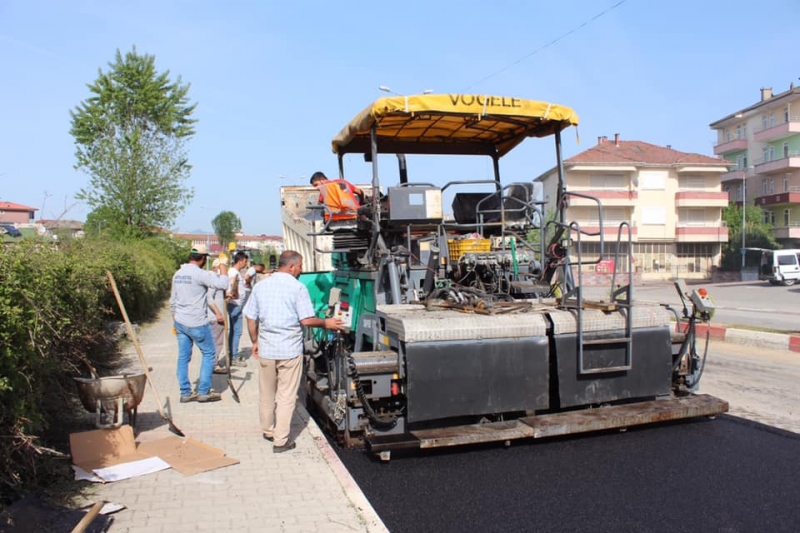 875. Sokak’ta asfalt çalışmaları başladı