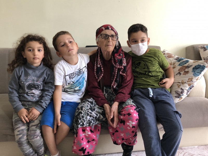 95’lik Fatma ninenin Corona zaferi!