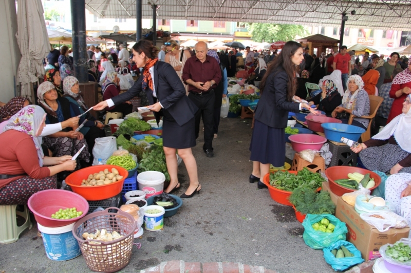 “Açık Kapı” esnafa tanıtıldı