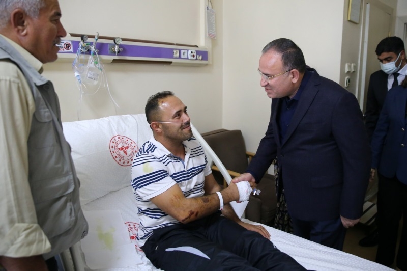 Adalet Bakanı Bozdağ: “5 savcı tüm yönleriyle soruşturup aydınlatacak”