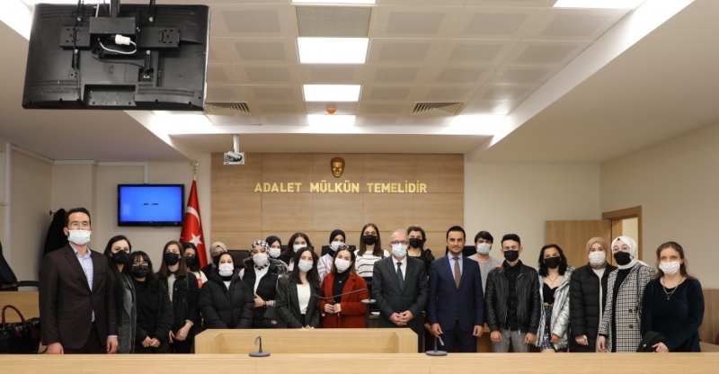 Adalet Programı öğrencileri Adalet Sarayı’nı gezdi