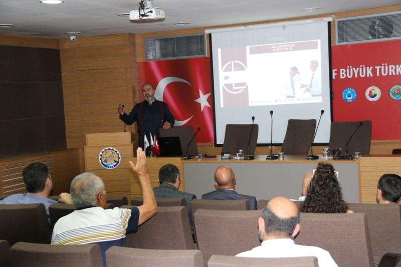 “Aile Şirketlerinin Kurumsallaşması ve Aile Anayasası” anlatıldı