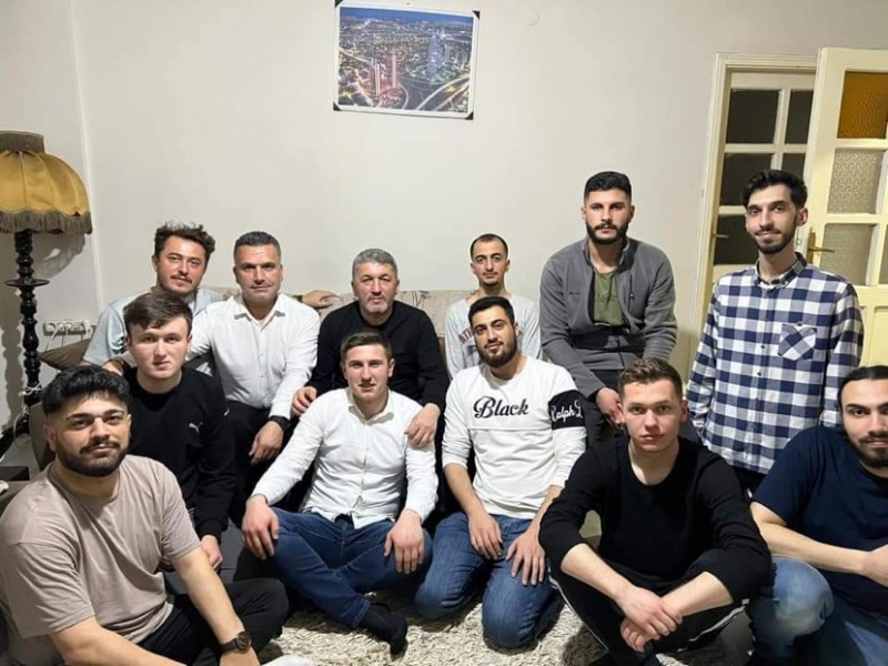 AK Parti İl Başkanı Kalaycı, öğrencilerle sahur yaptı