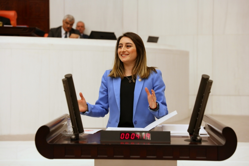 AK PARTİ “RET”, MHP “ÇEKİMSER” OY KULLANDI