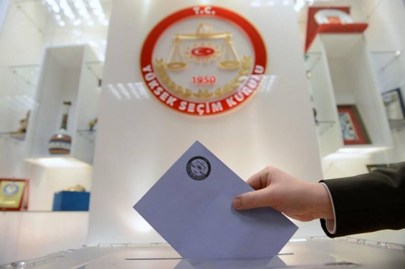AK Parti, YSK’ya itirazını sundu