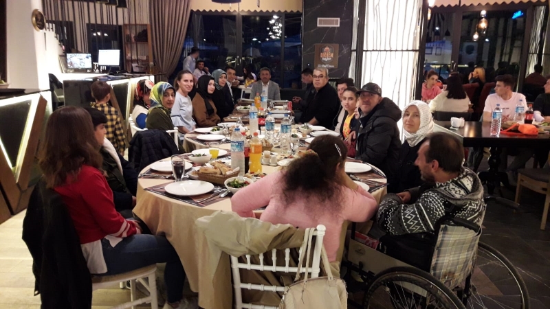 AK Parti’den engellilerimiz için iftar