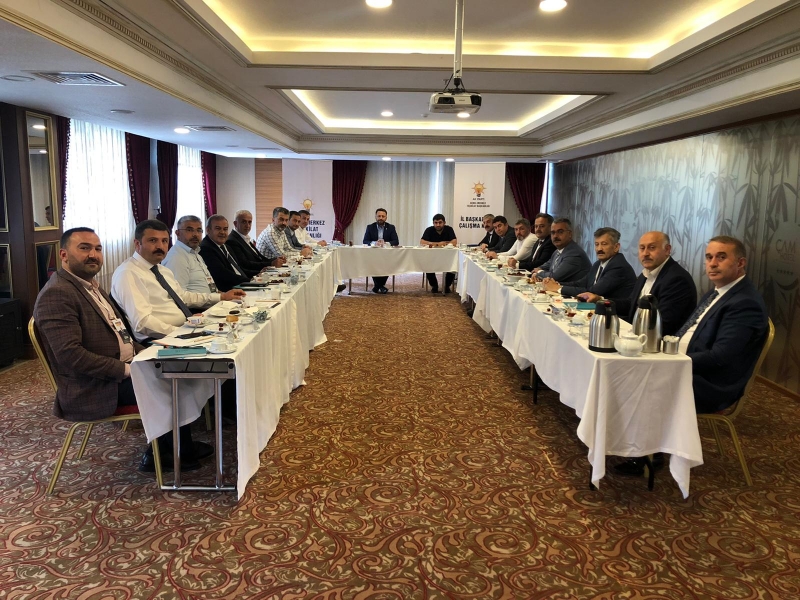 AK Parti’nin yeni yol haritası için kamp yaptı