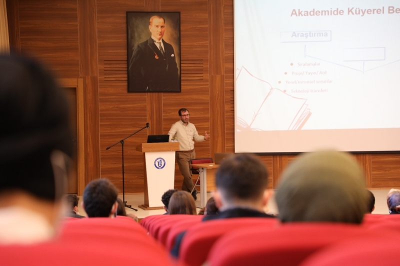 Akademide Küyerelleşme ve Değişen Beklentiler anlatıldı
