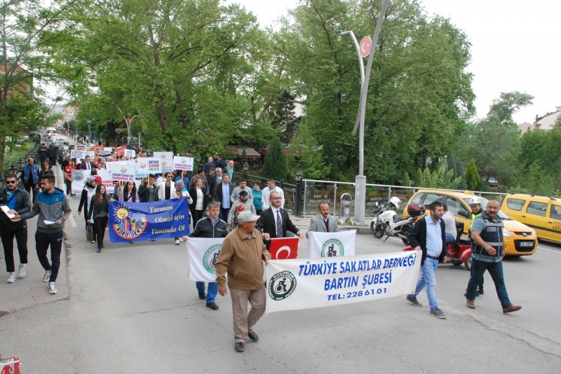 Akalın: “Engelli vatandaşlarımızın sorunlarına çözüm bulunmalı”