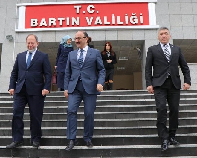 Akdağ’dan Vali’ye nezaket ziyareti