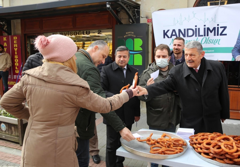 Akın, Berat Kandilini kutladı