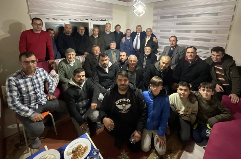 Akın, bu kez Uğurlar’da bir eve misafir oldu