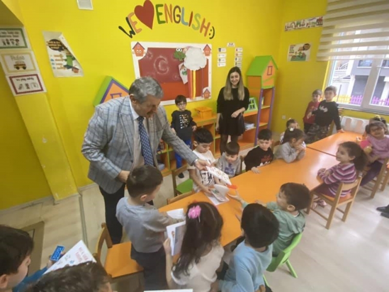 Akın, eğitim kurumlarını ziyareti sürdürüyor