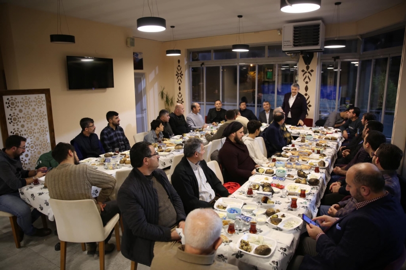 Akın, Erzurum’luların birlik gecesine katıldı
